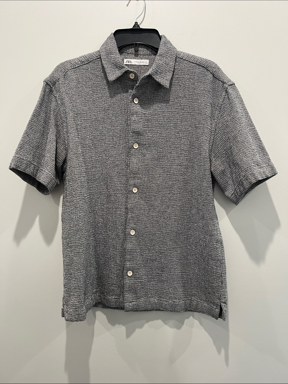 Zara Men's Short-Sleeve Button-Down Shirt in Charcoal Heather